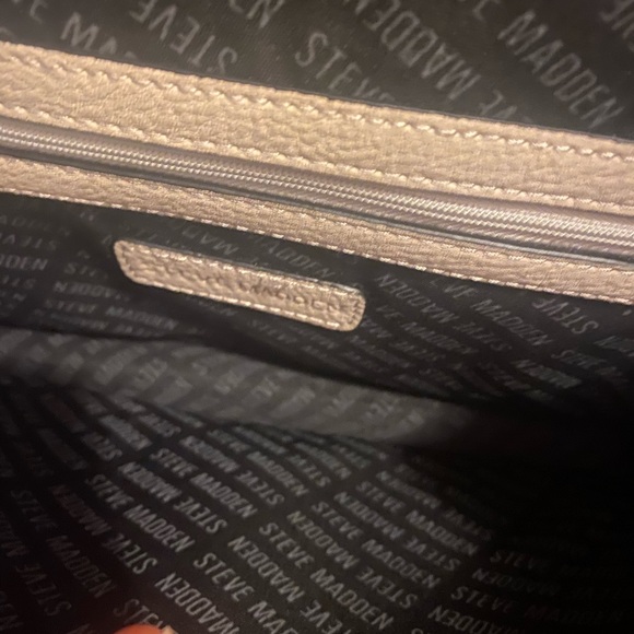 Steve Madden crossbody purse - Picture 4 of 10